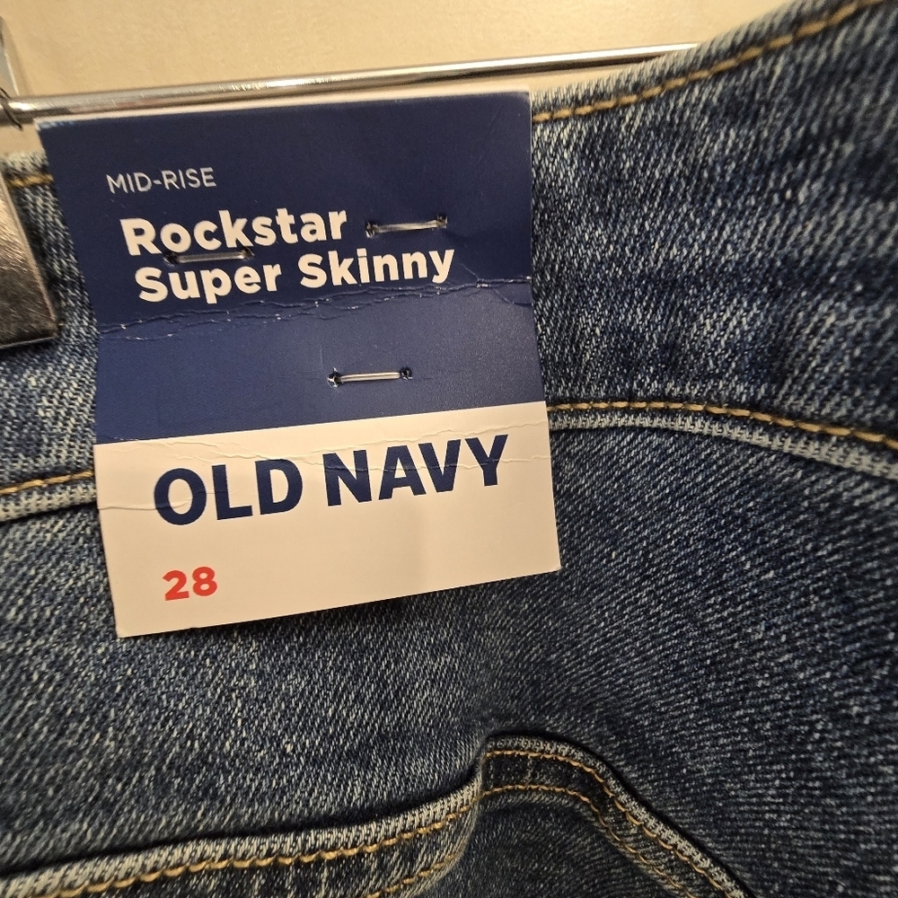 {28} NWT Old Navy Rockstar Super Skinny Mid Rise Jeans Plus Size - Picture 9 of 14